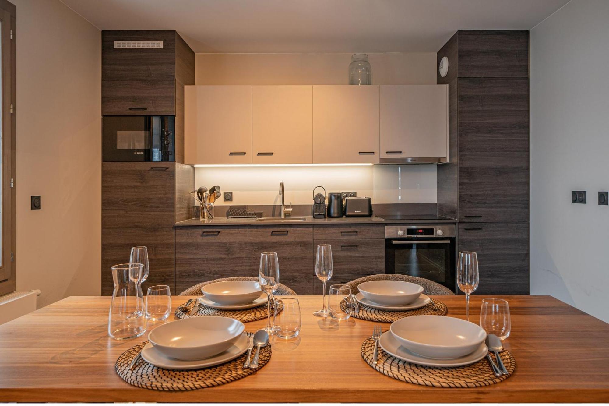 Perle Blanche - Brand New 2 Bedroom Apartment Perfectly Located シャモニー エクステリア 写真